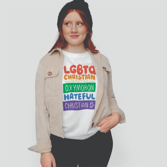 LGBTQ CHRISTIAN WOMEN T-SHIRT *  BEAUTIFUL CHRISTIAN LOVE T-SHIRT - Picture 1 of 6